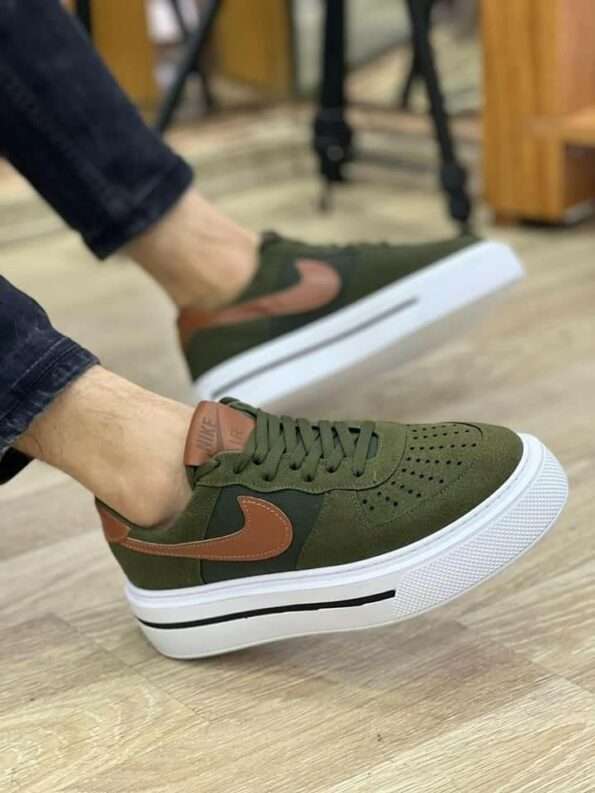 Nike Air Force 1